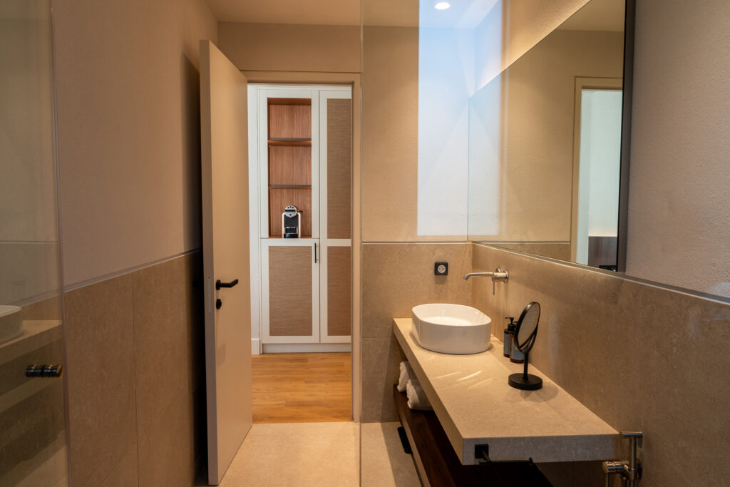aetheria-boutique-hotel-serenity-junior-suite5